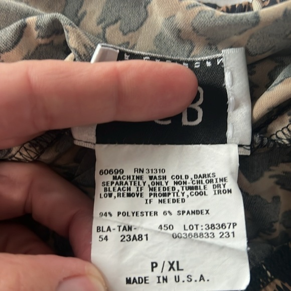 AGB Petite Leopard Print Skirt - Picture 4 of 4